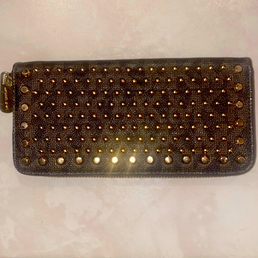 MICHAEL KORS GOLD STUDDED WALLET